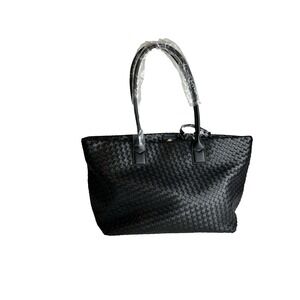 NWT London Fog Women's Large Woven Black Tote magnetic closure‎ & Wristlet Pouch